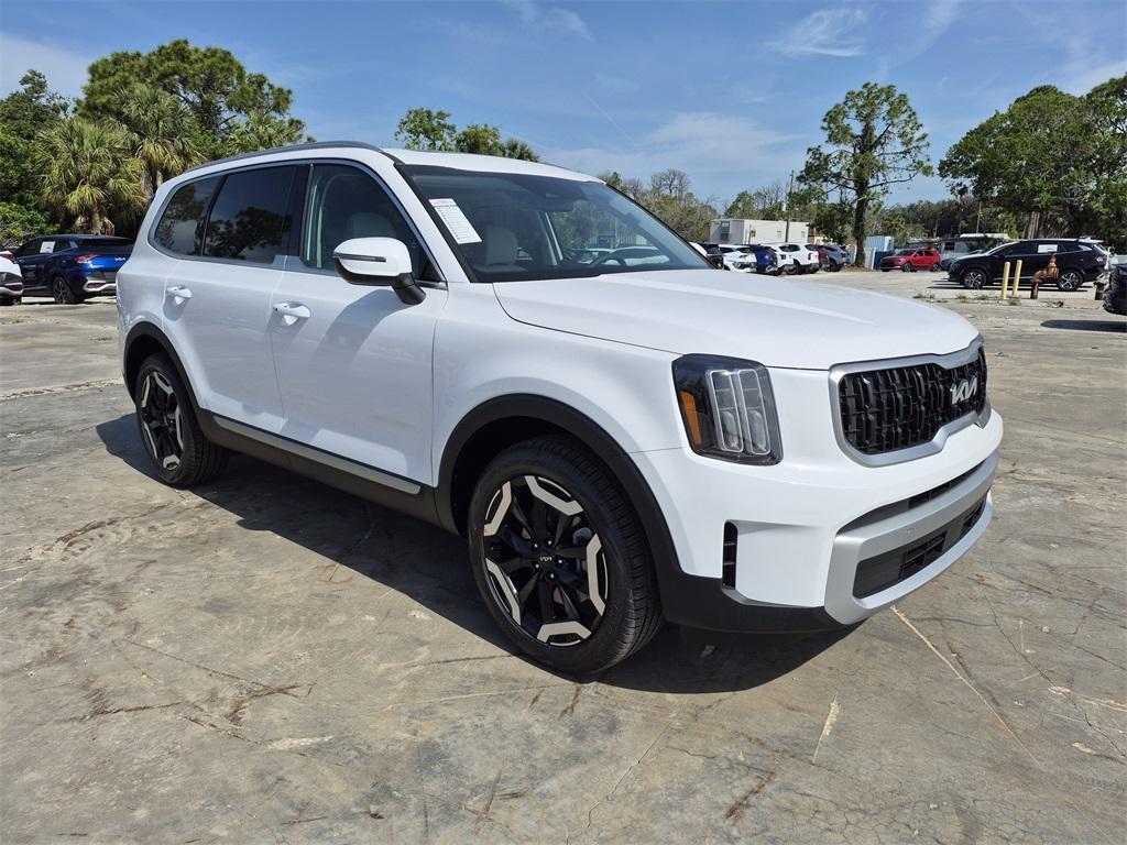 new 2025 Kia Telluride car, priced at $43,285