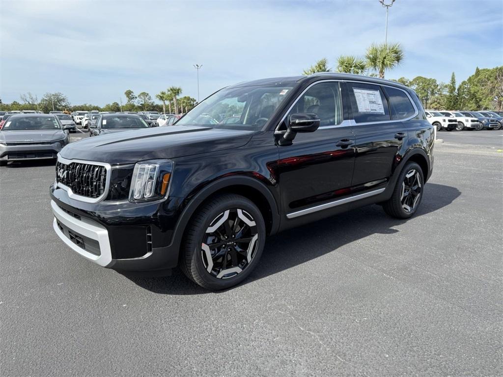 new 2025 Kia Telluride car, priced at $44,705