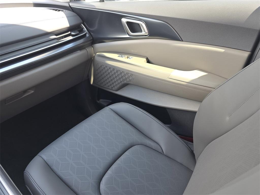 new 2026 Kia Carnival car, priced at $40,190