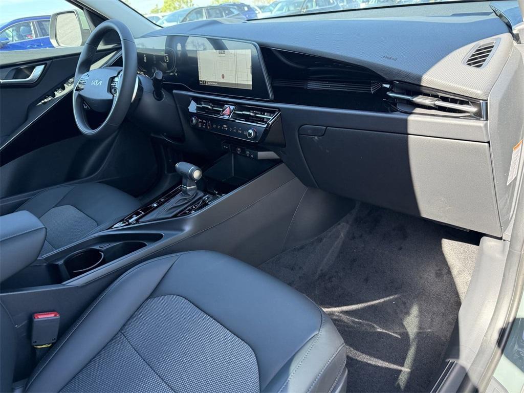 new 2025 Kia Niro car, priced at $30,985