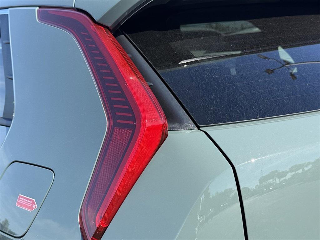 new 2025 Kia Niro car, priced at $30,985