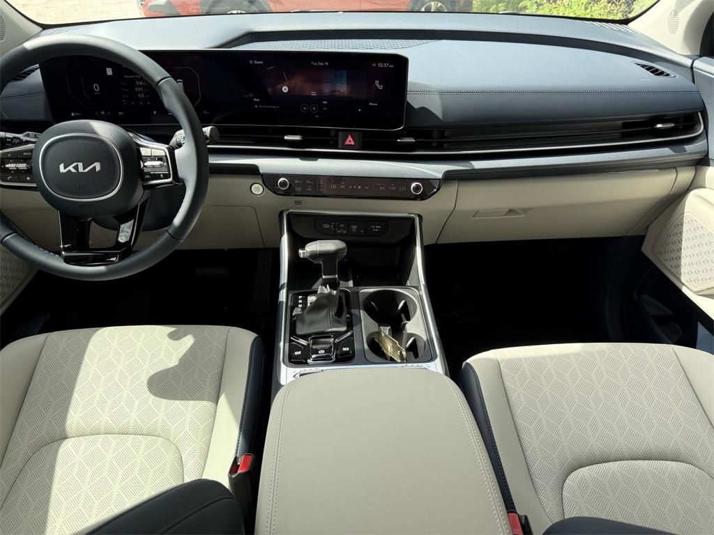 new 2026 Kia Carnival car, priced at $47,285