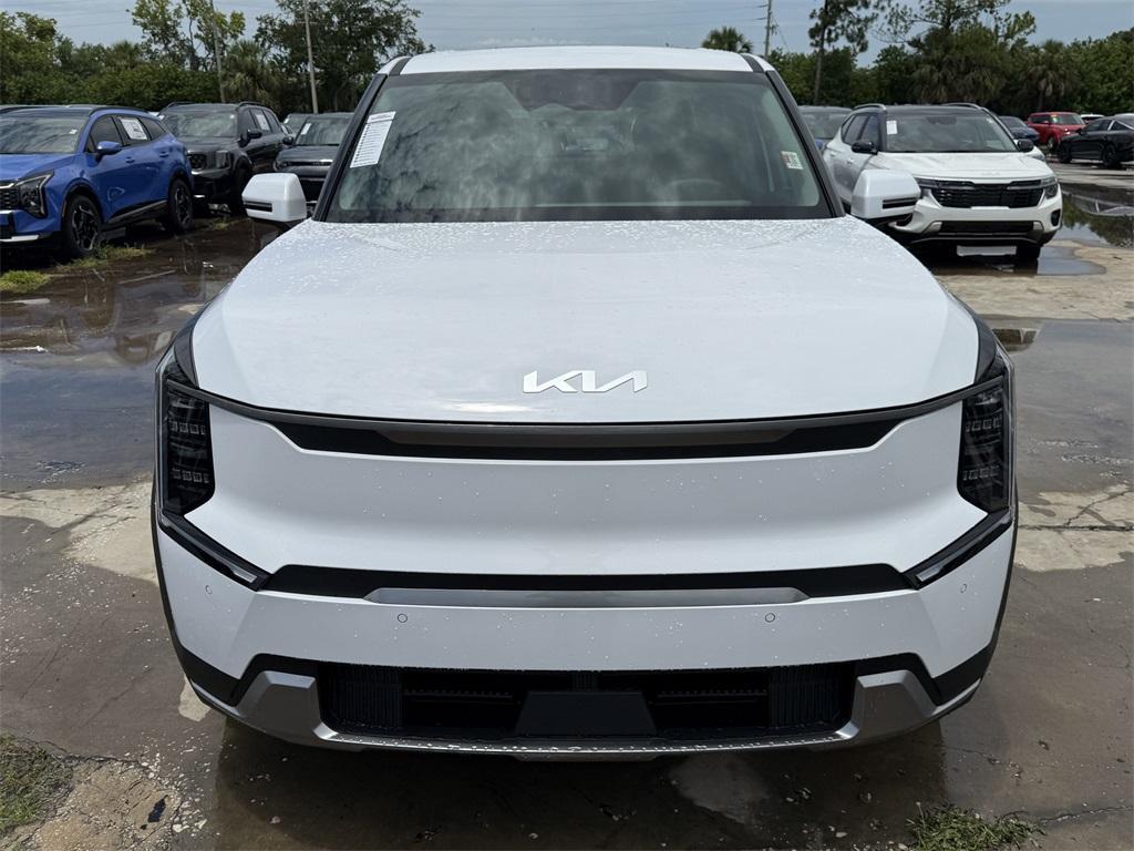 new 2026 Kia EV9 car, priced at $51,361