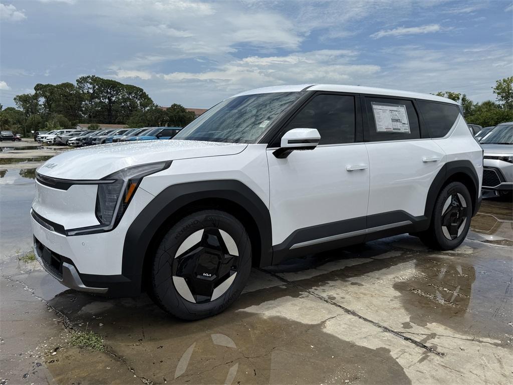 new 2026 Kia EV9 car, priced at $51,361