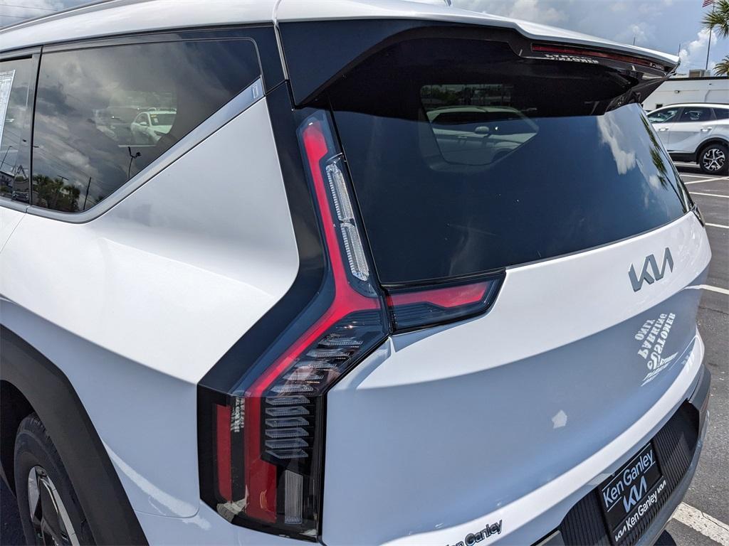 new 2026 Kia EV9 car, priced at $57,100