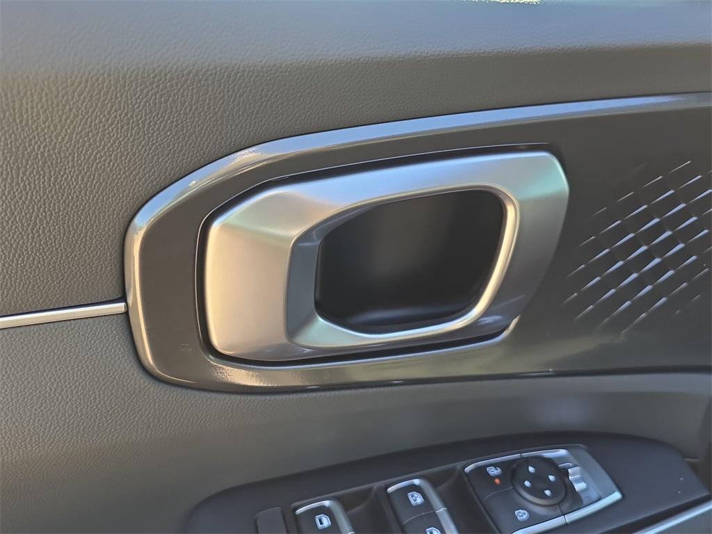 new 2026 Kia Sorento car, priced at $39,047