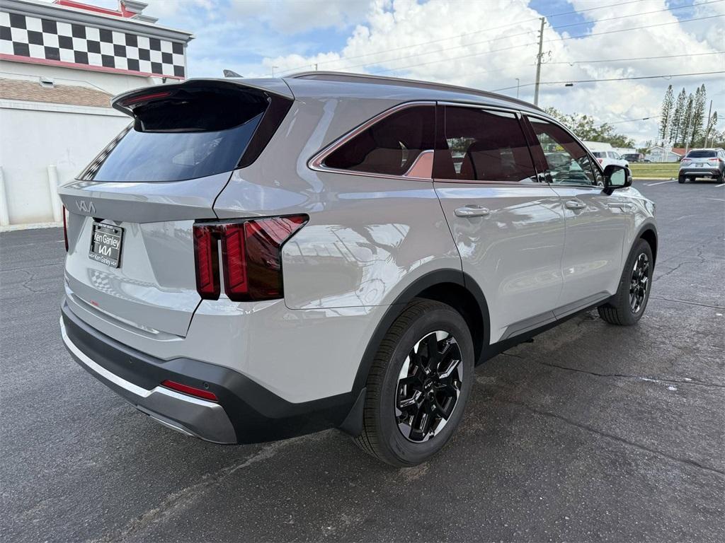 new 2025 Kia Sorento car, priced at $38,285