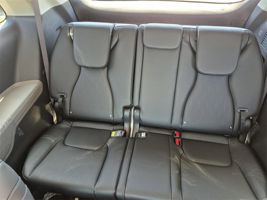 new 2025 Kia Carnival car, priced at $40,495