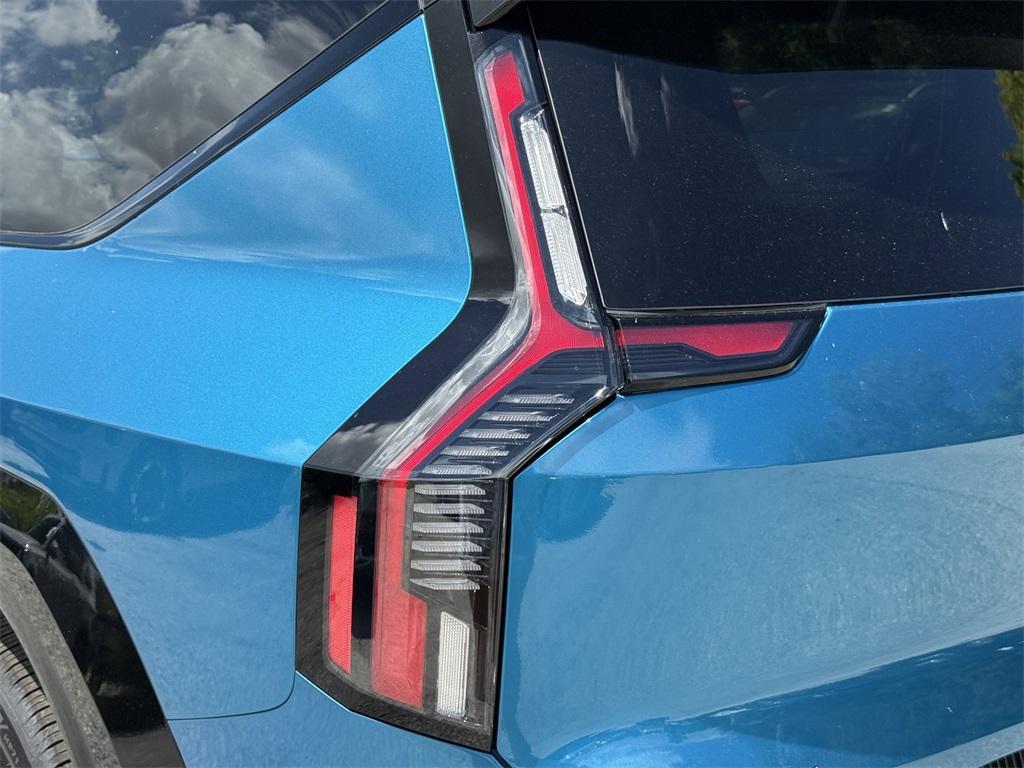 new 2026 Kia EV9 car, priced at $66,815