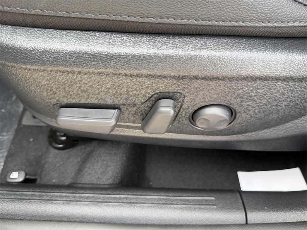 new 2025 Kia Soul car, priced at $27,970
