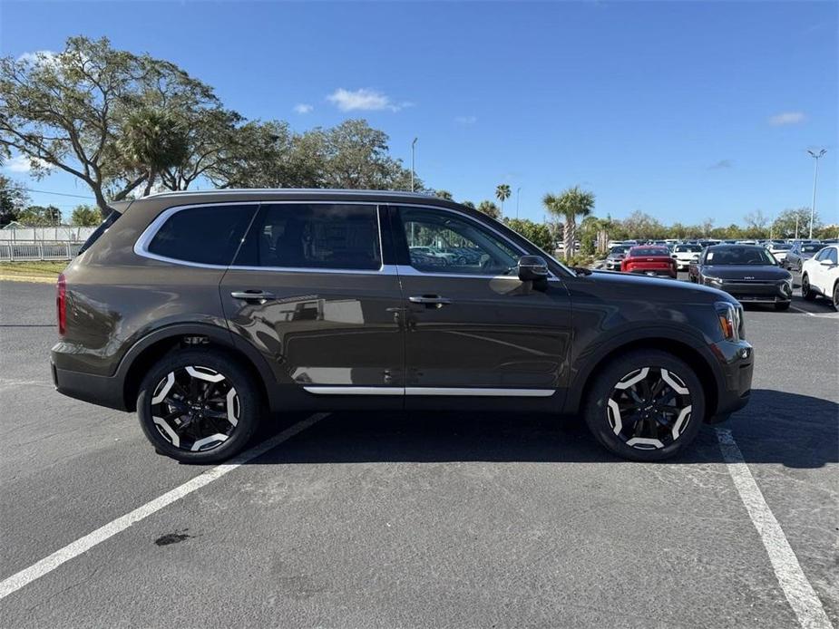 new 2025 Kia Telluride car, priced at $40,710