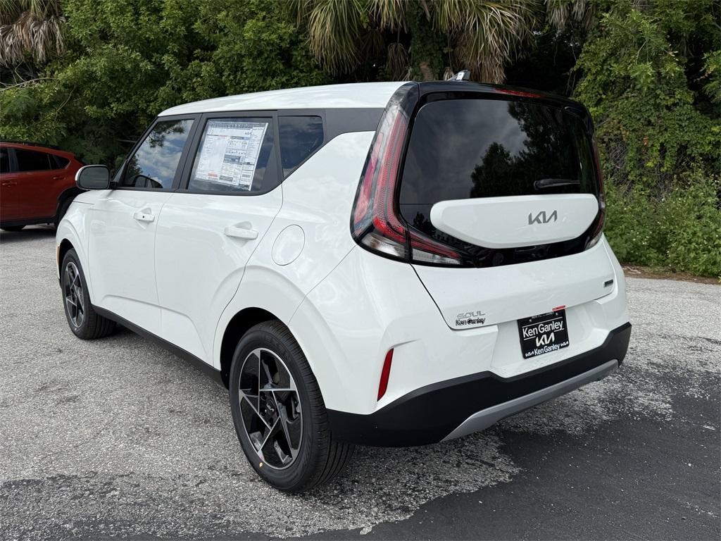 new 2025 Kia Soul car, priced at $26,205