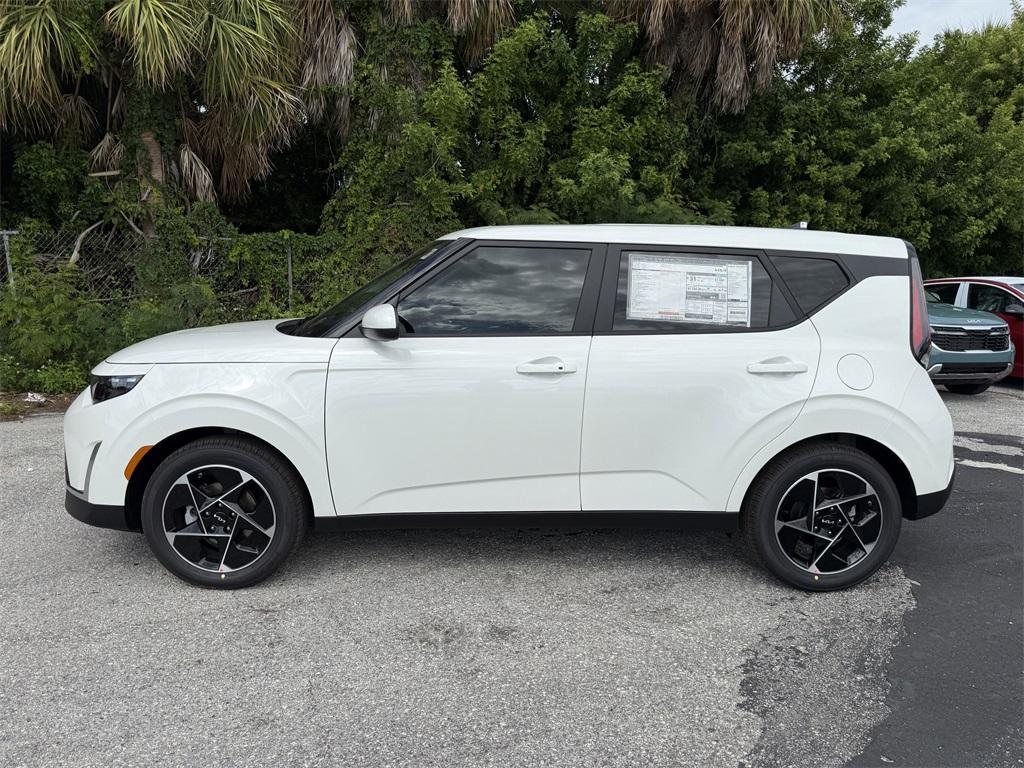 new 2025 Kia Soul car, priced at $26,205