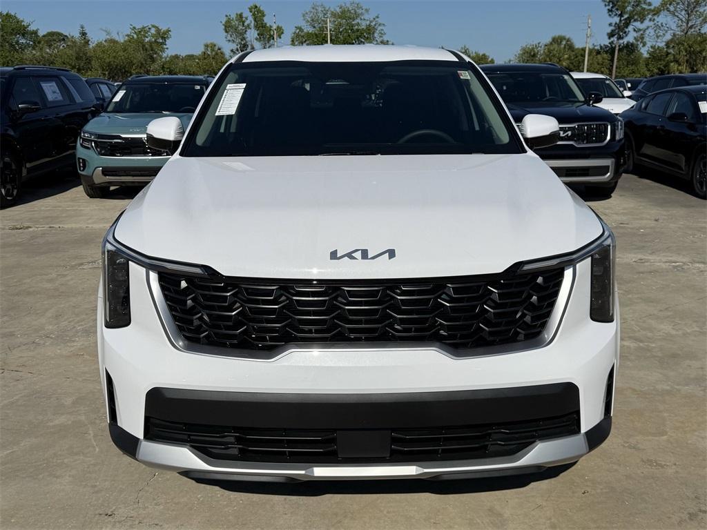 new 2025 Kia Sorento car, priced at $32,125