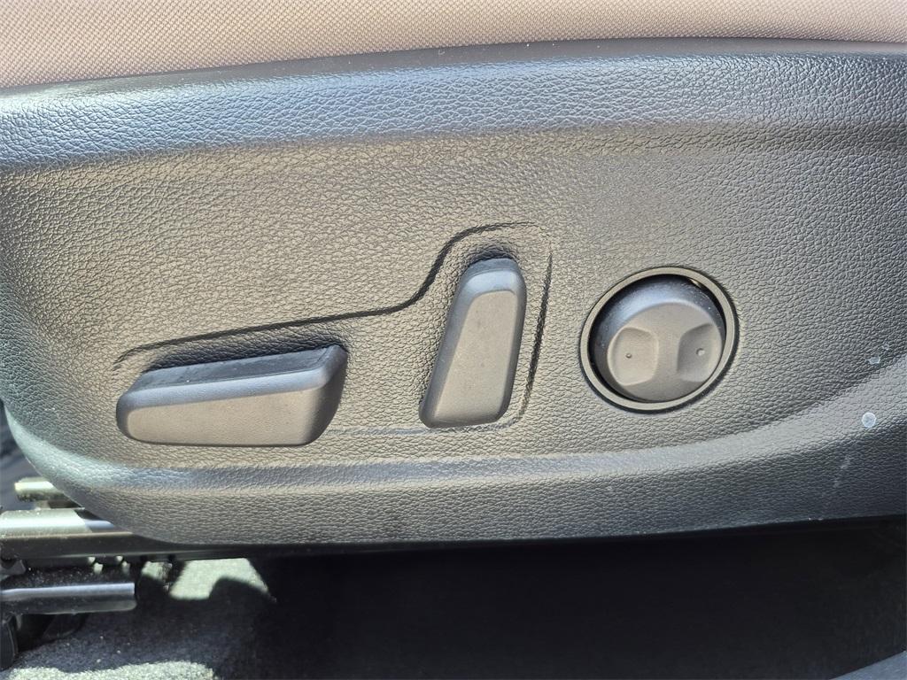 used 2024 Kia Soul car, priced at $20,201