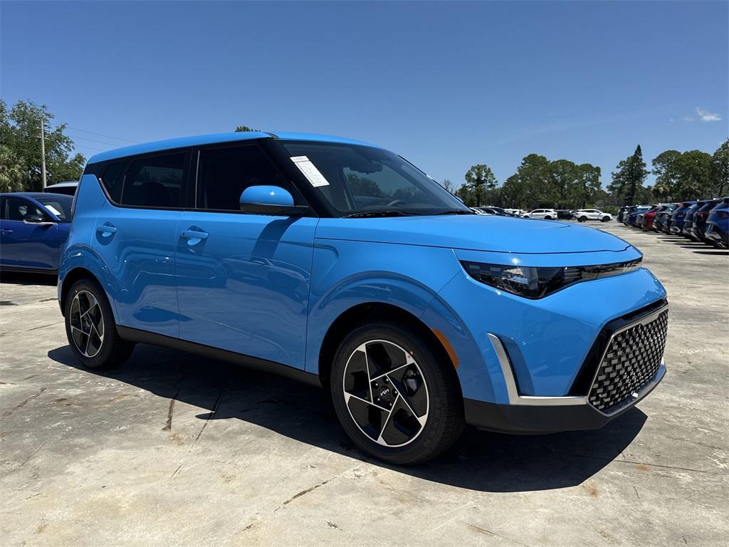 new 2025 Kia Soul car, priced at $23,814