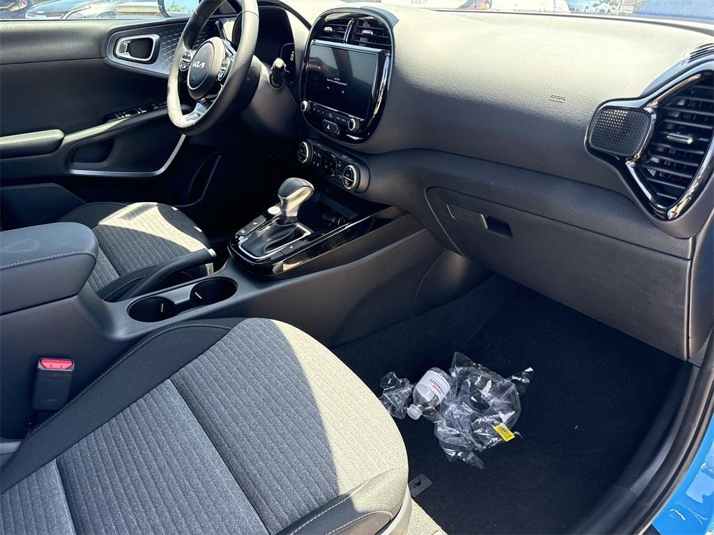 new 2025 Kia Soul car, priced at $23,814