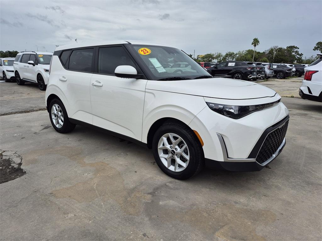 used 2023 Kia Soul car, priced at $18,671