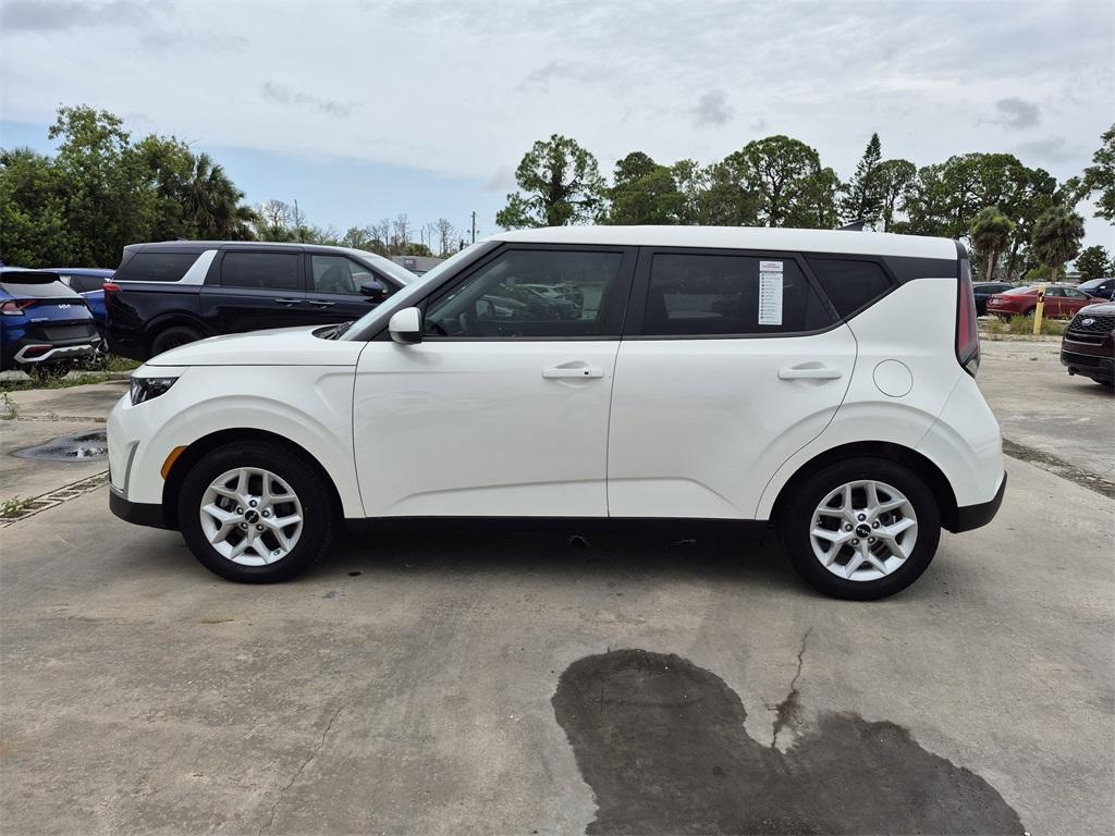 used 2023 Kia Soul car, priced at $18,671
