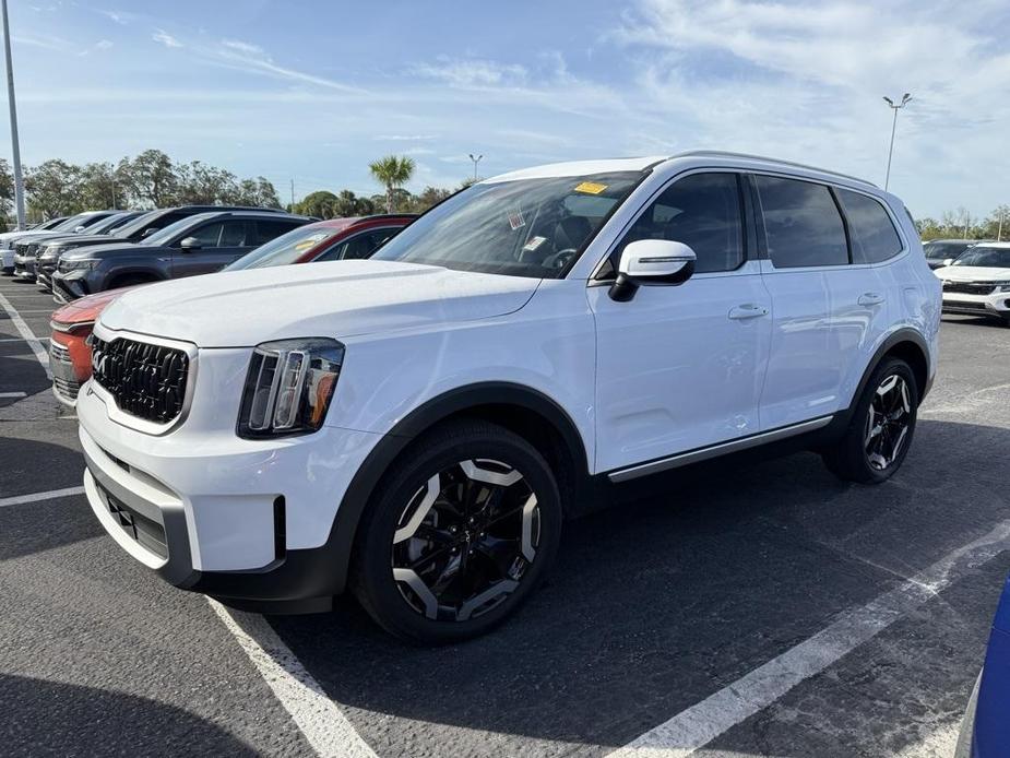 used 2024 Kia Telluride car, priced at $41,201