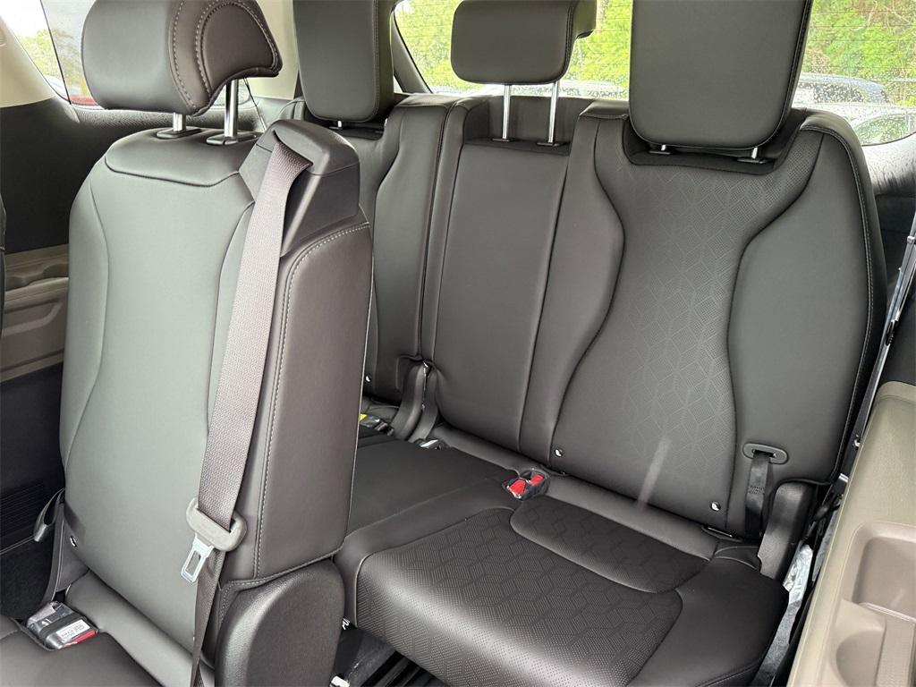 new 2026 Kia Carnival Hybrid car, priced at $45,145