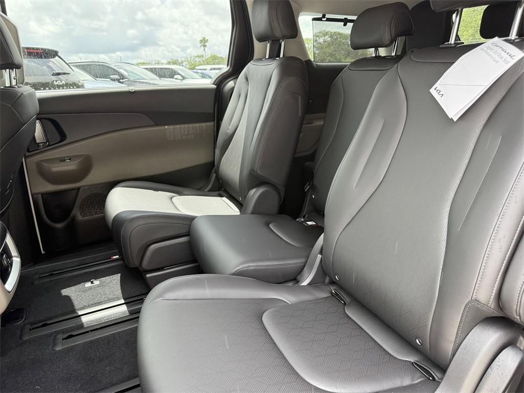 new 2026 Kia Carnival Hybrid car, priced at $45,145