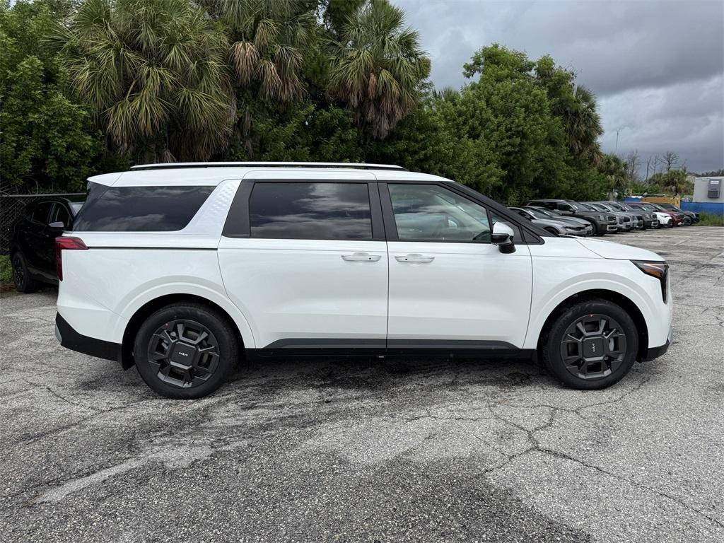 new 2026 Kia Carnival Hybrid car, priced at $45,145