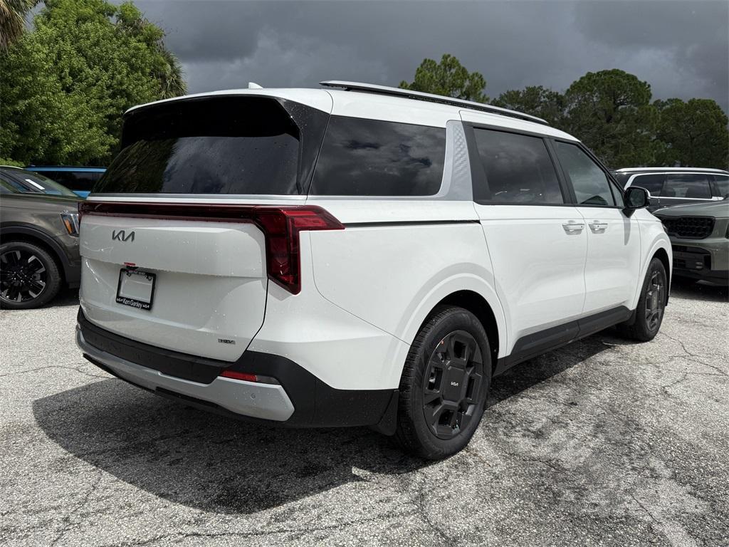 new 2026 Kia Carnival Hybrid car, priced at $45,145