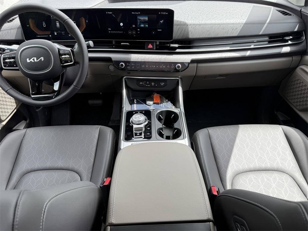 new 2026 Kia Carnival Hybrid car, priced at $45,145