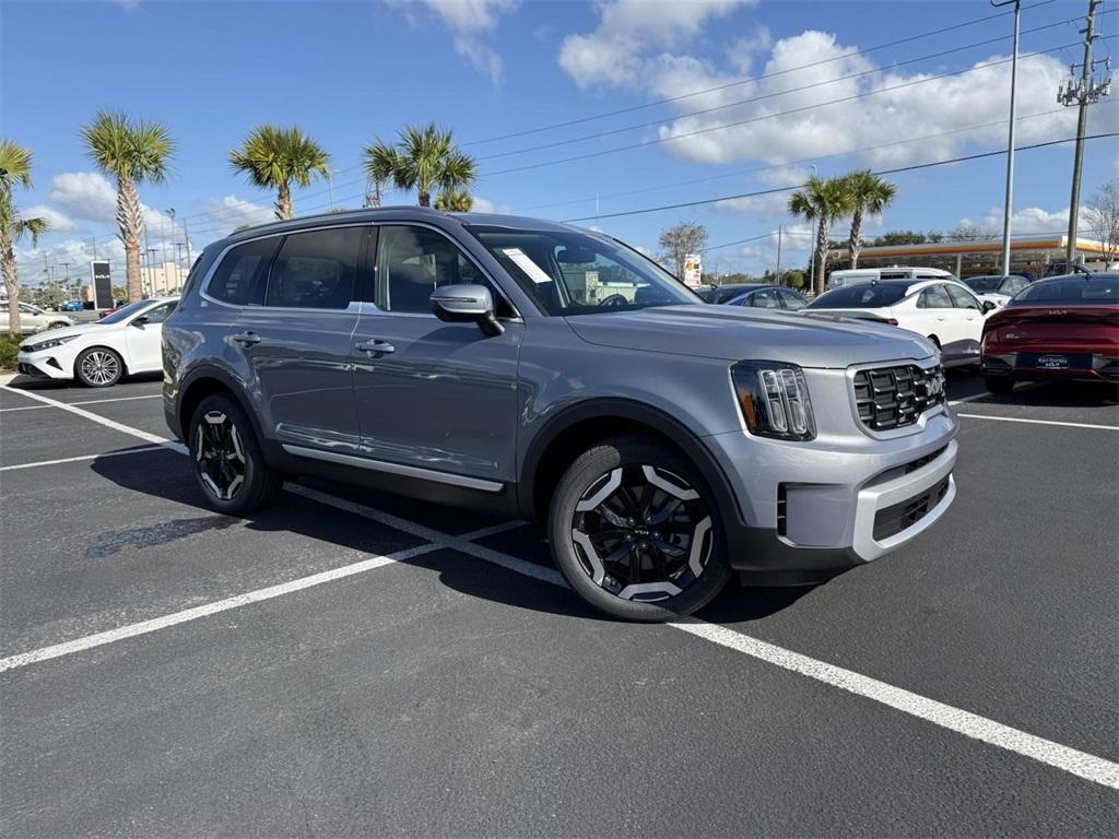 new 2025 Kia Telluride car, priced at $40,710