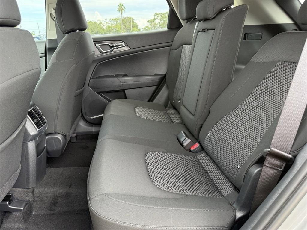 new 2025 Kia Sportage Hybrid car, priced at $29,610