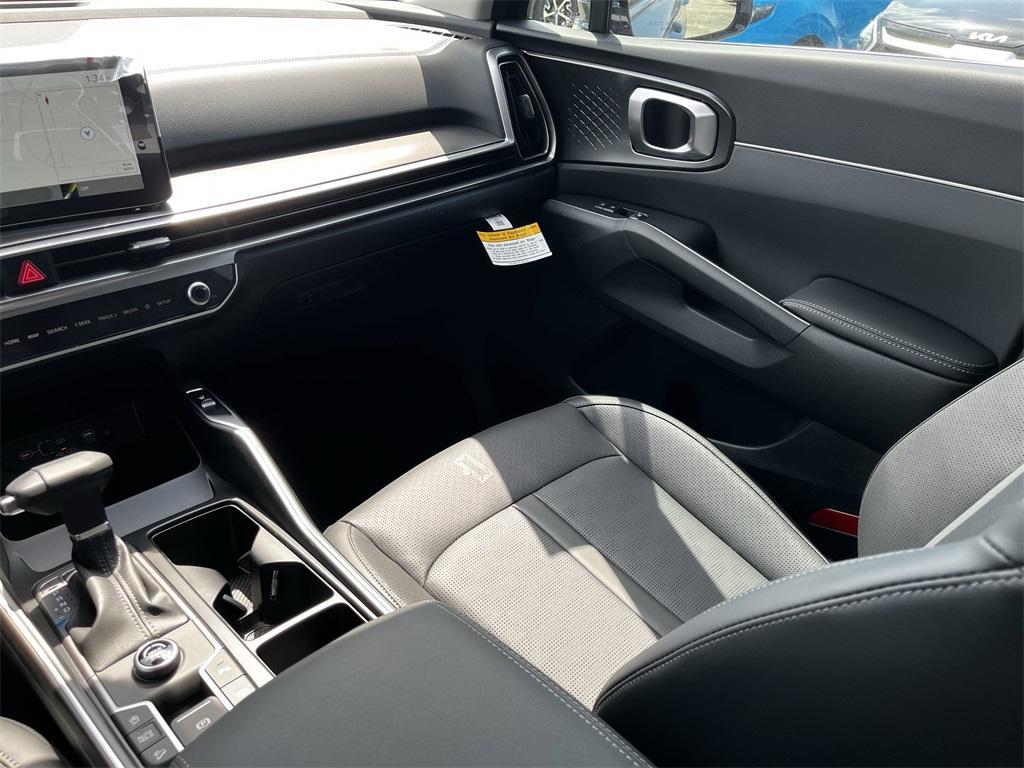 new 2025 Kia Sorento car, priced at $36,325