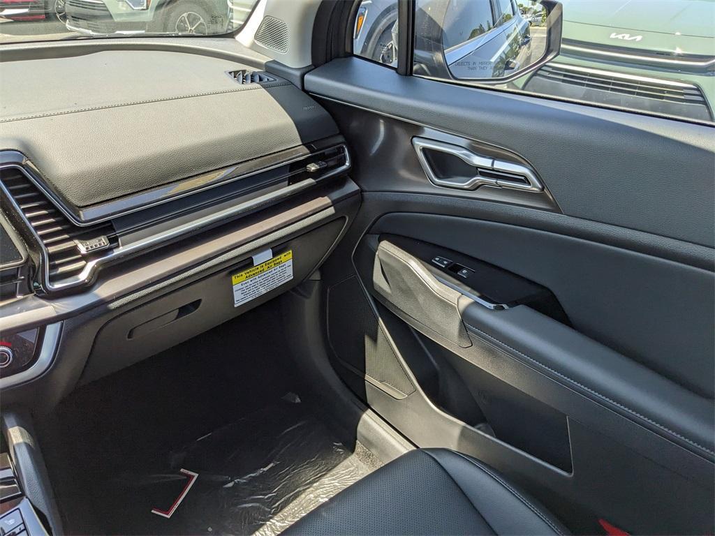 new 2025 Kia Sportage Hybrid car, priced at $31,424