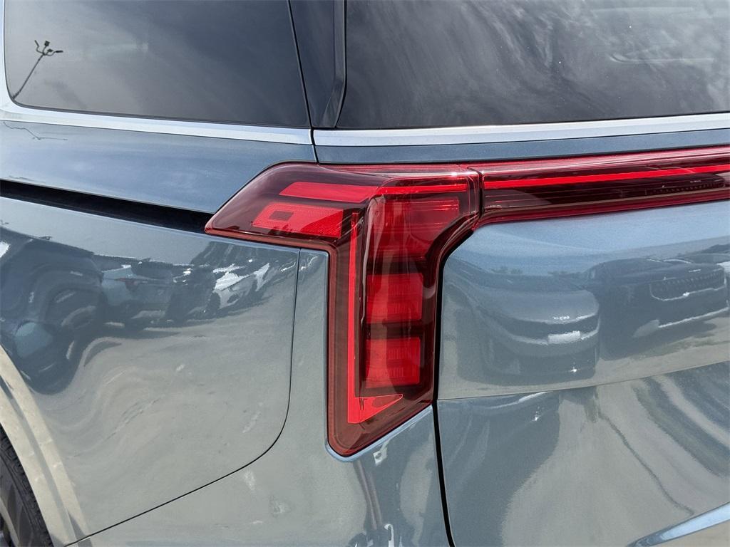 new 2026 Kia Carnival car, priced at $44,833