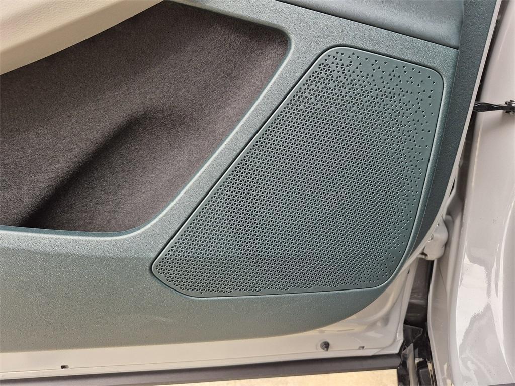 new 2025 Kia EV6 car, priced at $49,535