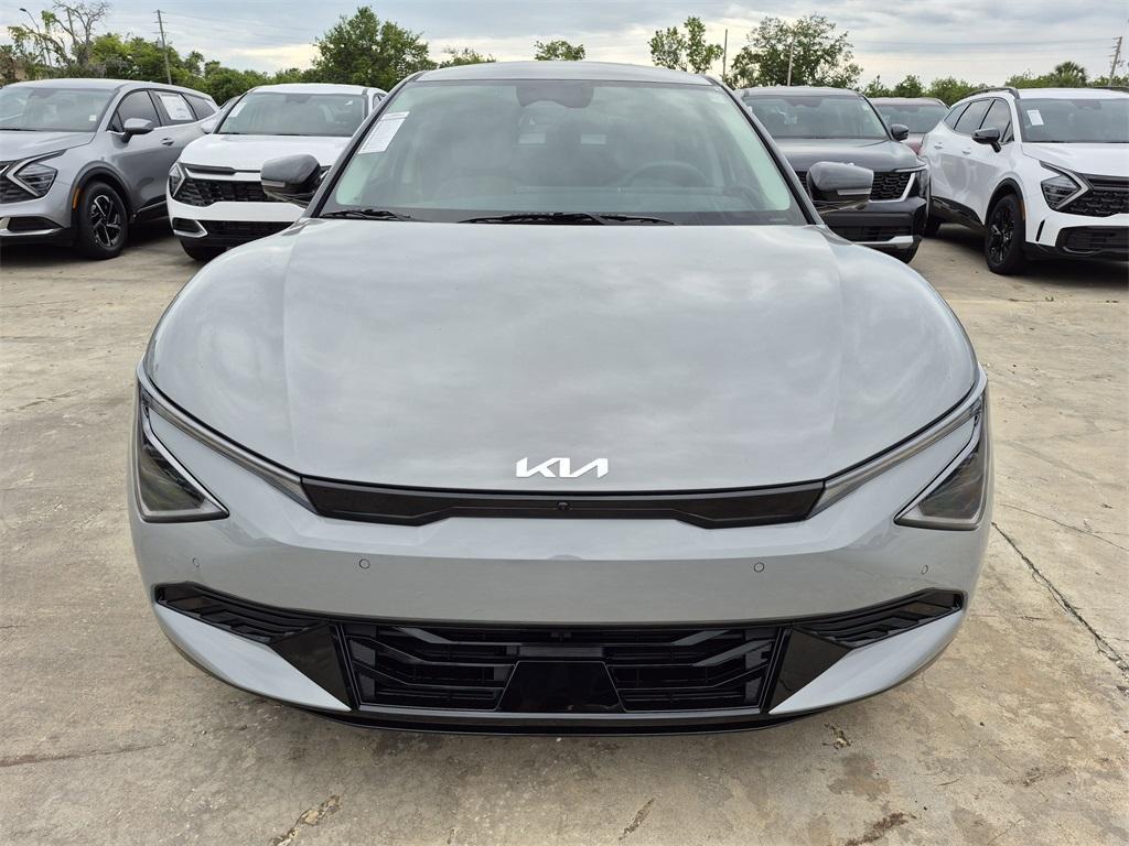 new 2025 Kia EV6 car, priced at $49,535