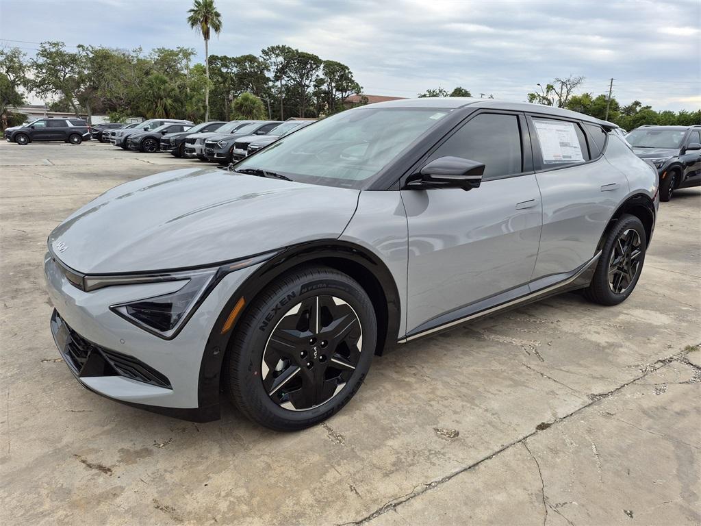 new 2025 Kia EV6 car, priced at $49,535
