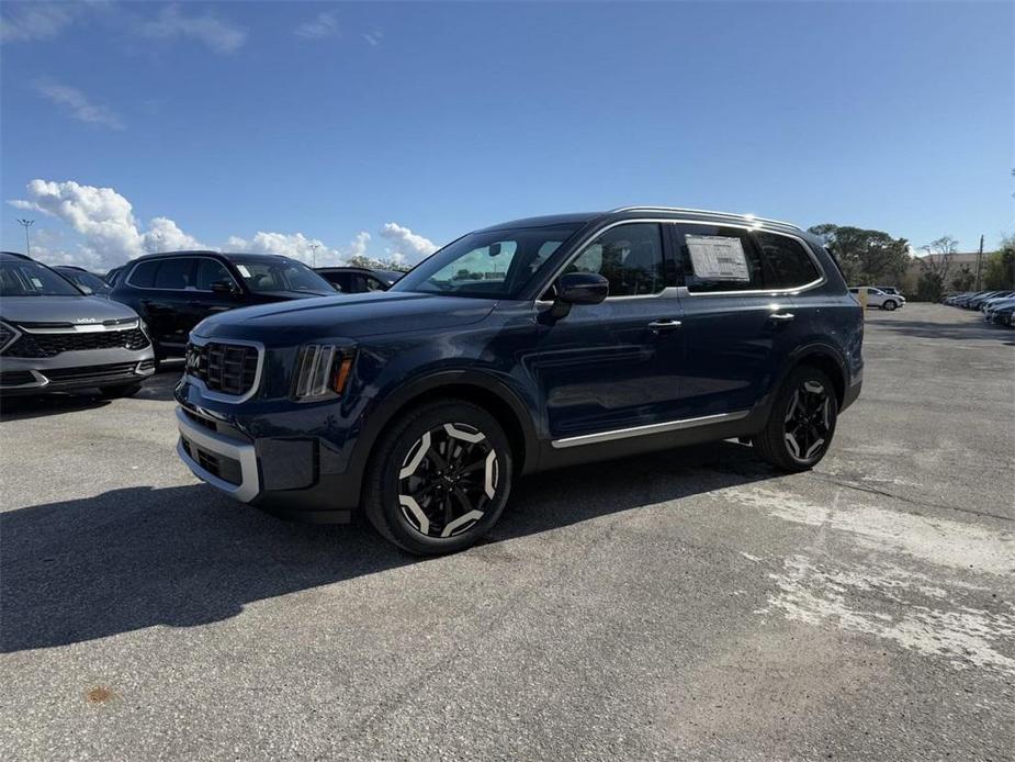 new 2025 Kia Telluride car, priced at $41,205