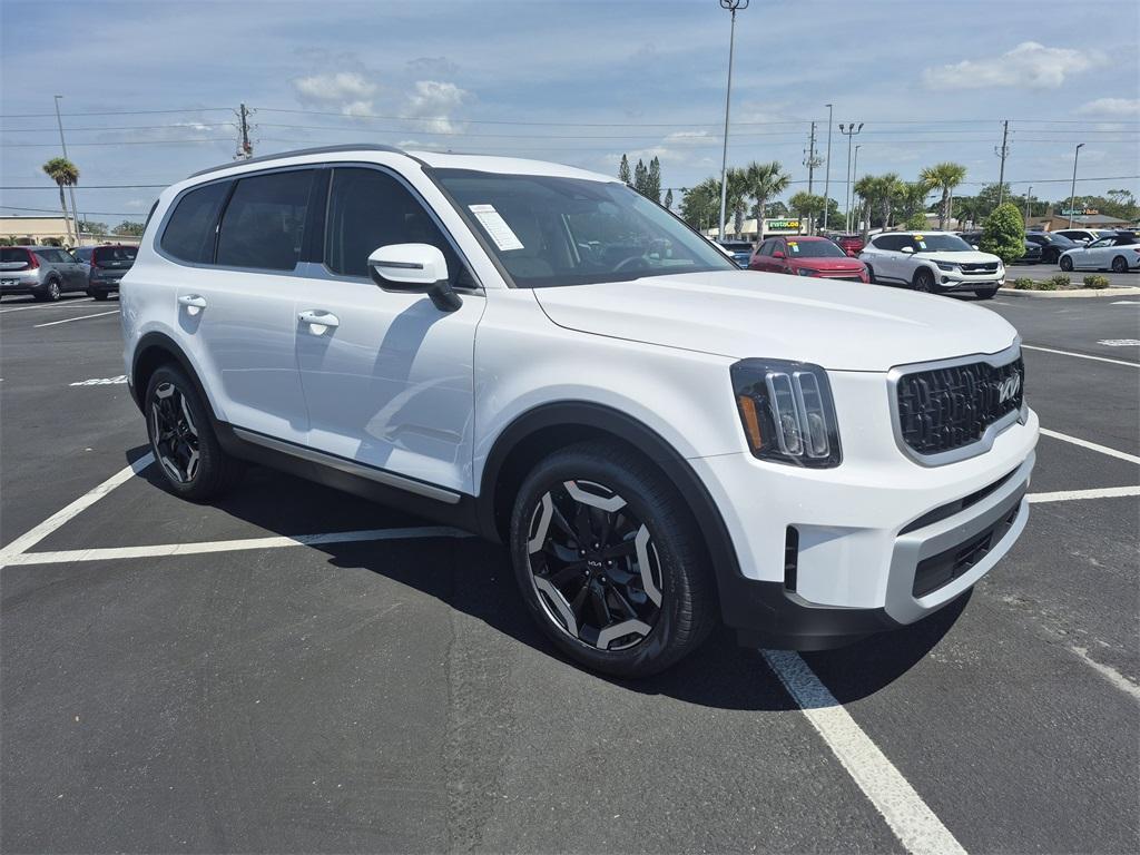 new 2025 Kia Telluride car, priced at $43,285