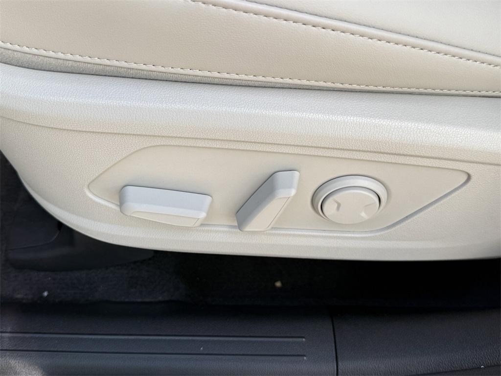 new 2026 Kia Sorento car, priced at $37,565