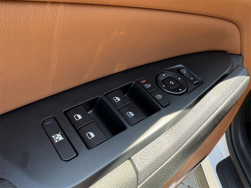 new 2026 Kia Sportage car, priced at $38,015