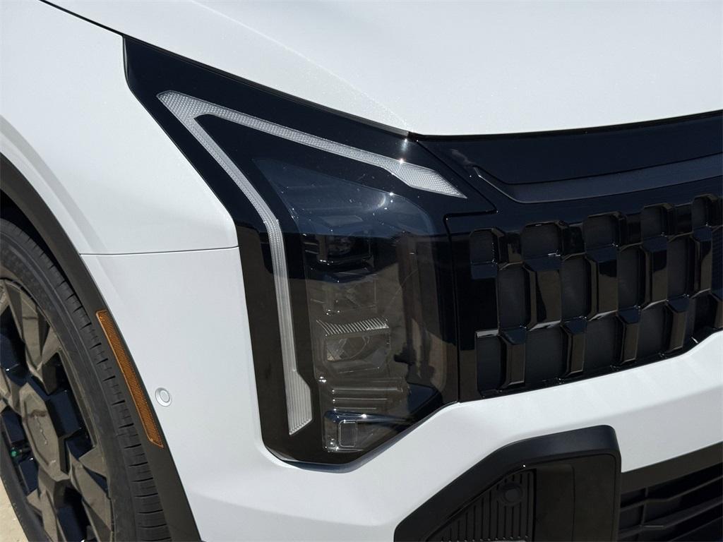 new 2026 Kia Sportage car, priced at $38,015