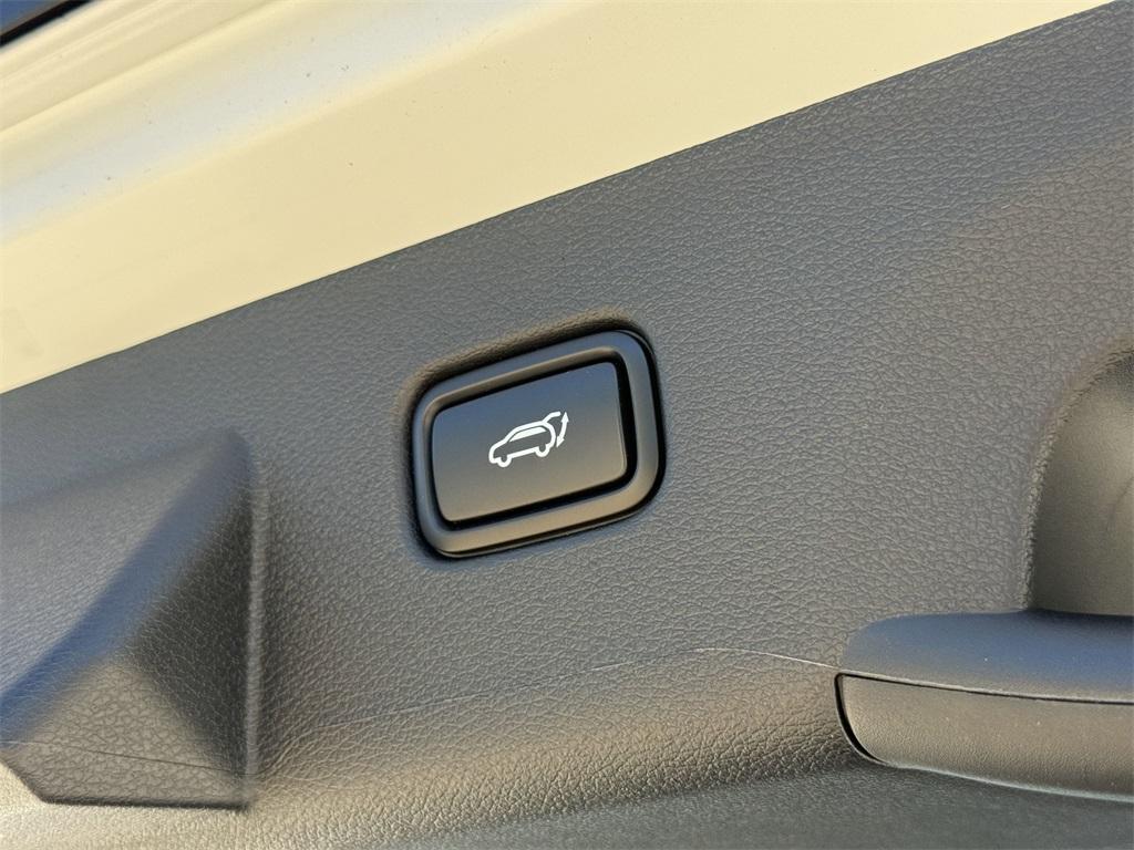 new 2026 Kia Sportage car, priced at $38,015