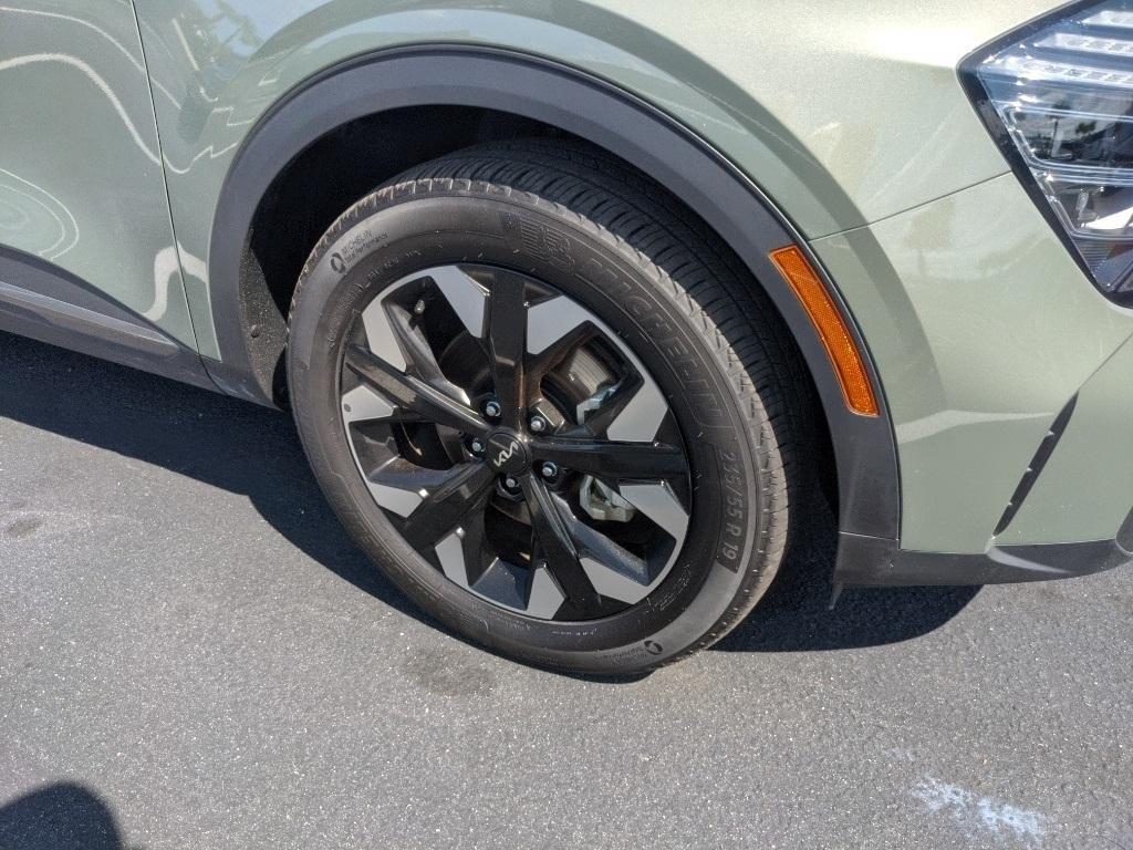 used 2024 Kia Sportage Plug-In Hybrid car, priced at $29,901