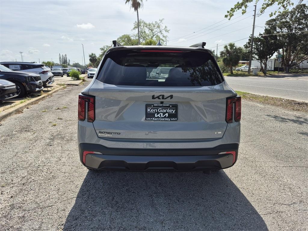 new 2025 Kia Sorento car, priced at $42,625