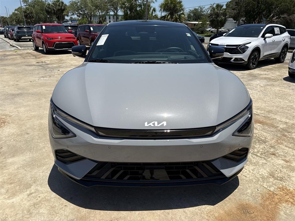 new 2025 Kia EV6 car, priced at $53,040