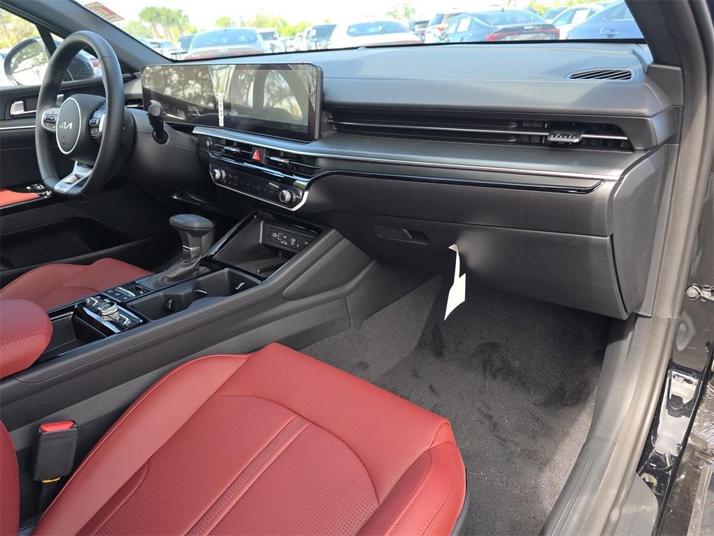 new 2025 Kia K5 car, priced at $29,211