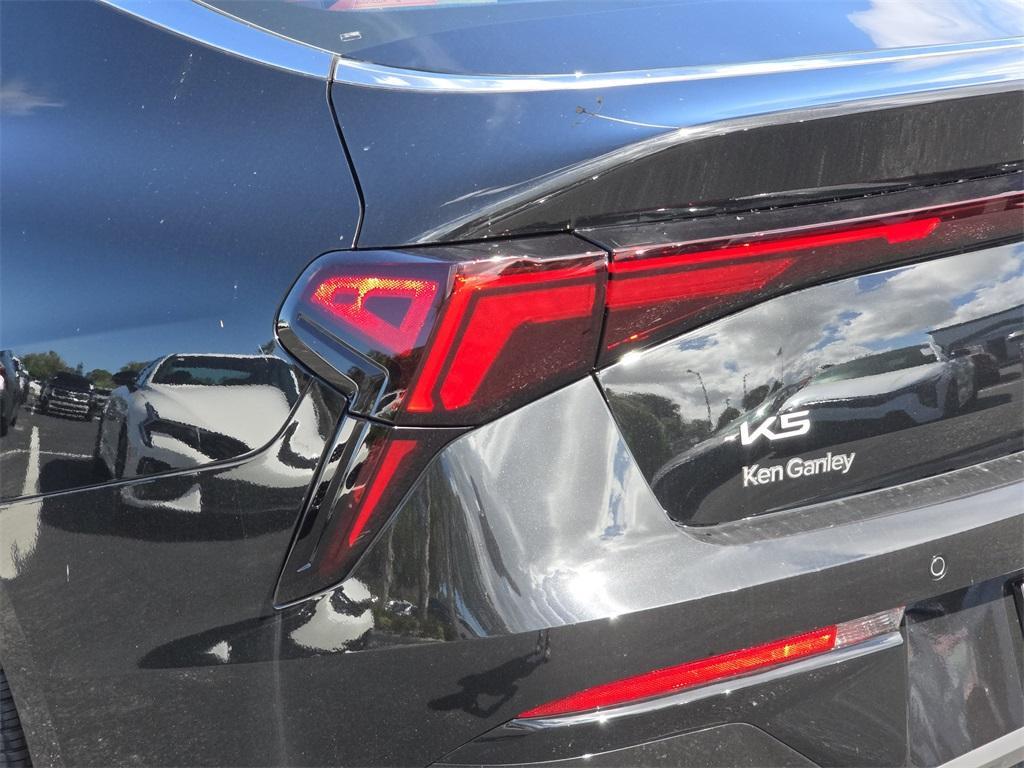 new 2025 Kia K5 car, priced at $29,211