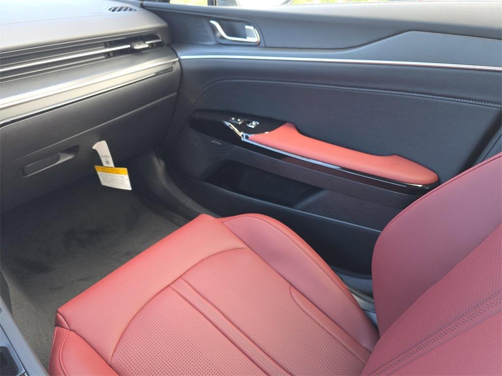 new 2025 Kia K5 car, priced at $29,211