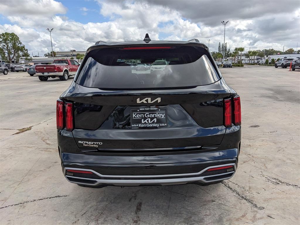 used 2023 Kia Sorento car, priced at $27,572